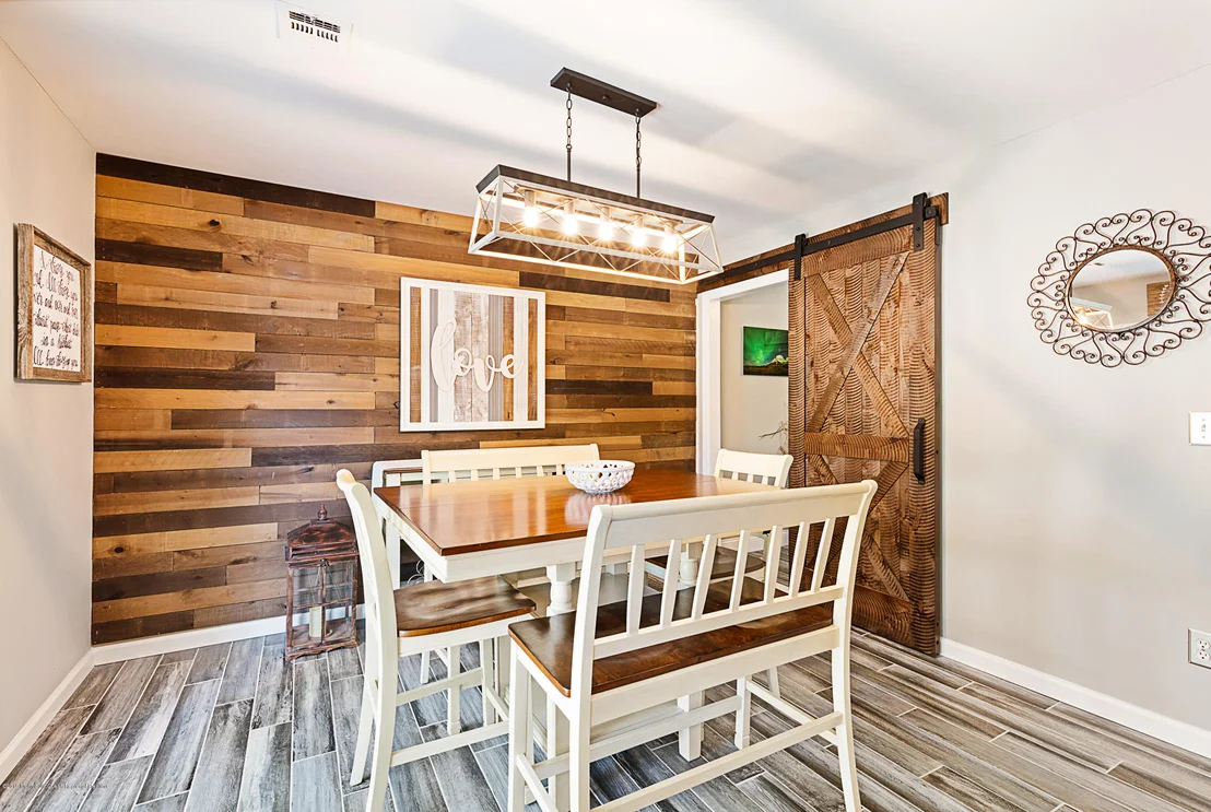 Photo of 612 Midstreams Road