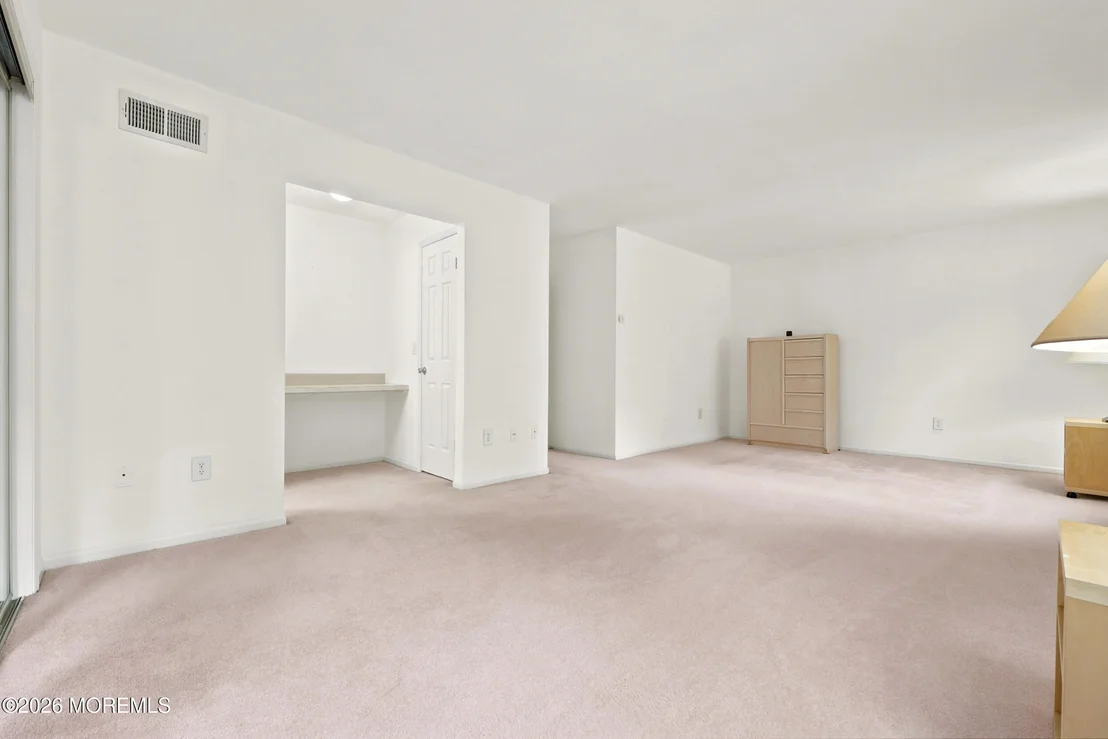 Photo of 137 Redpine Loop