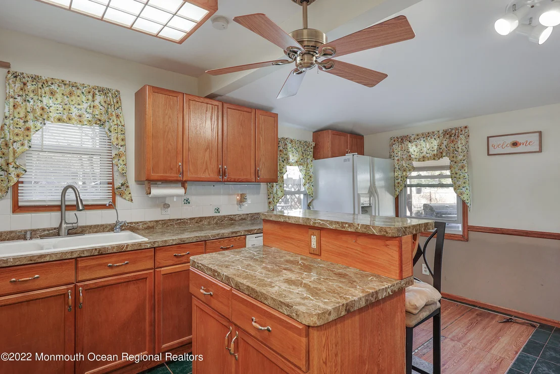 Photo of 33 Van Buren Avenue