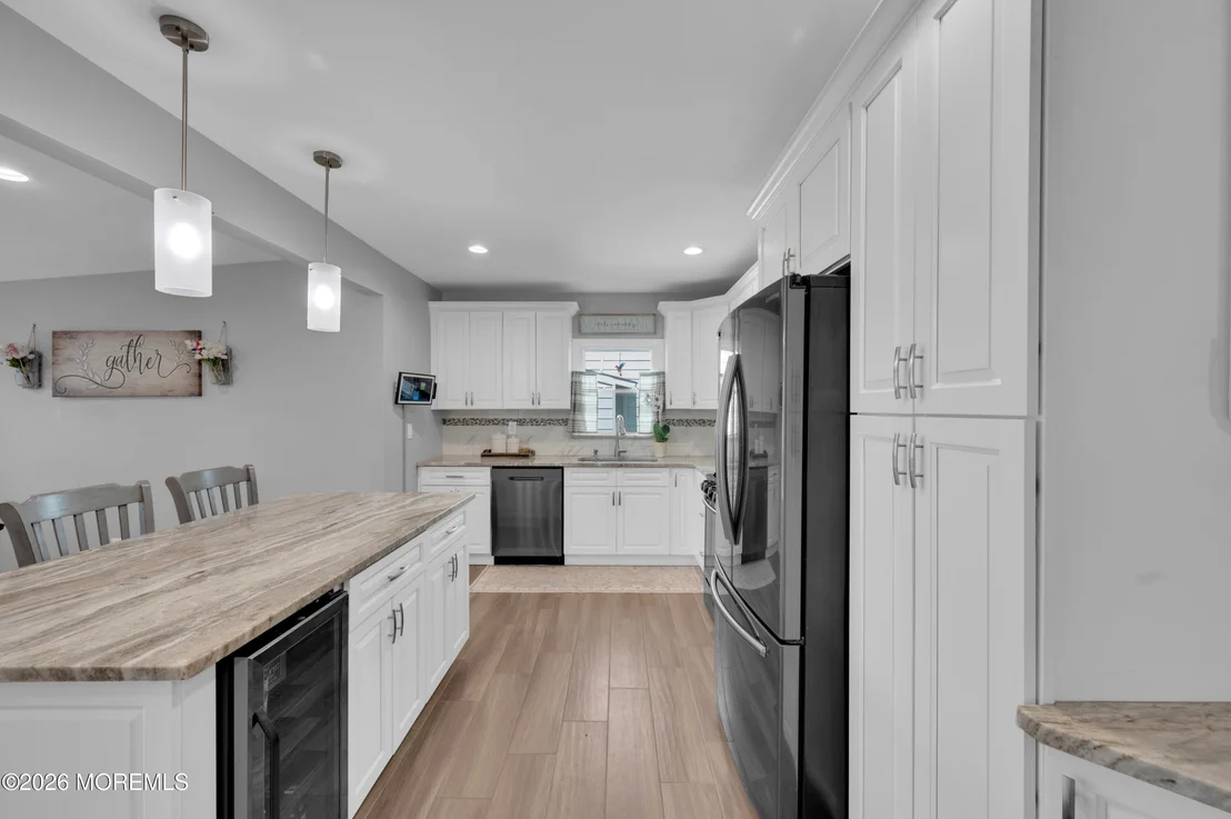 Photo of 741 Manor Drive