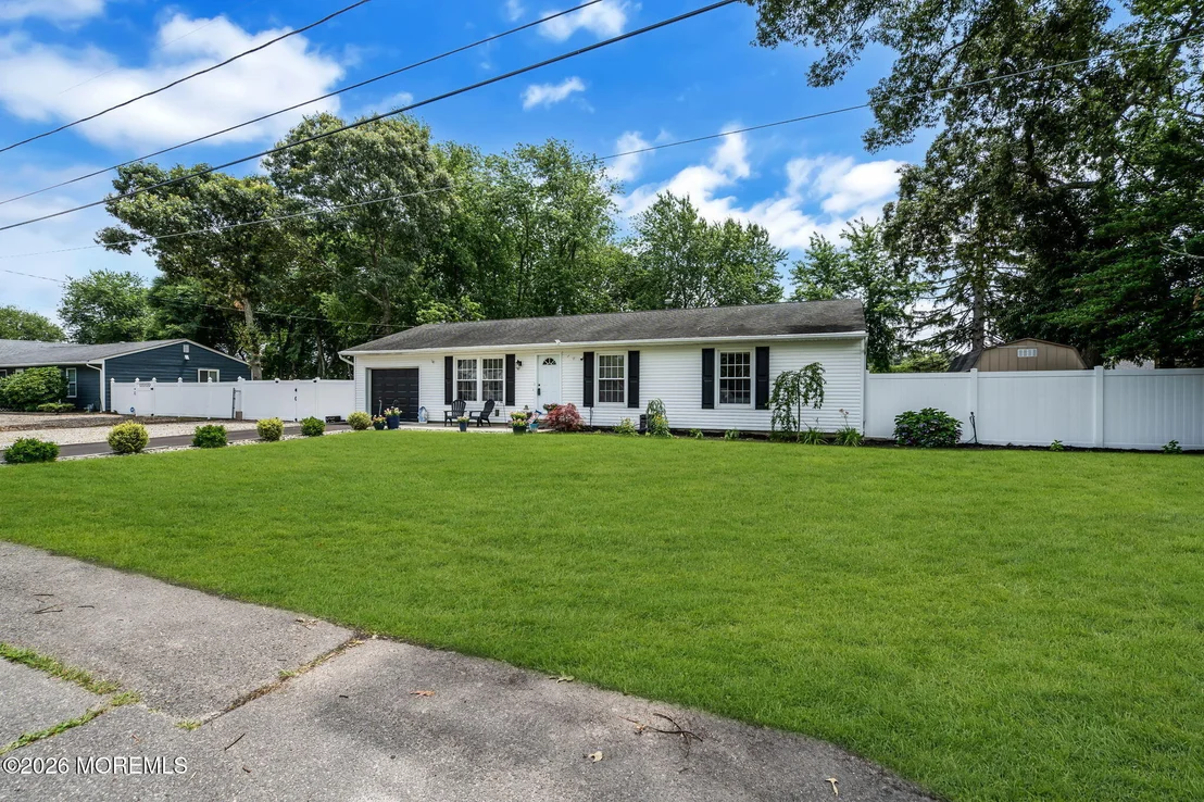 Photo of 417 Chestnut Drive