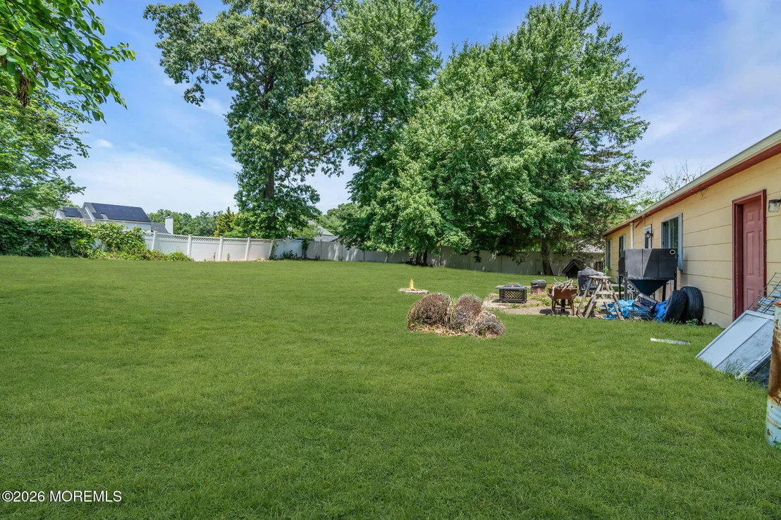 Photo of 100 Susan Drive