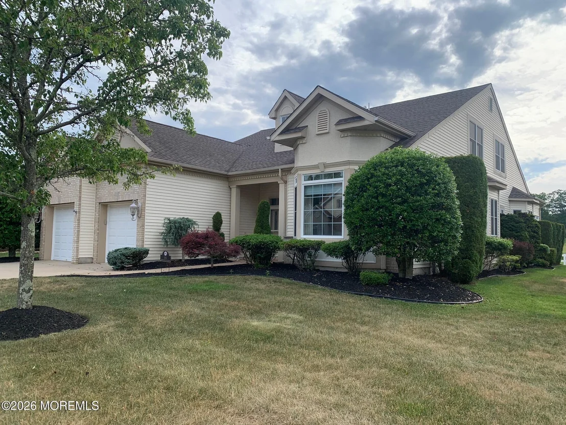 Photo of 15 Spring Lake Boulevard