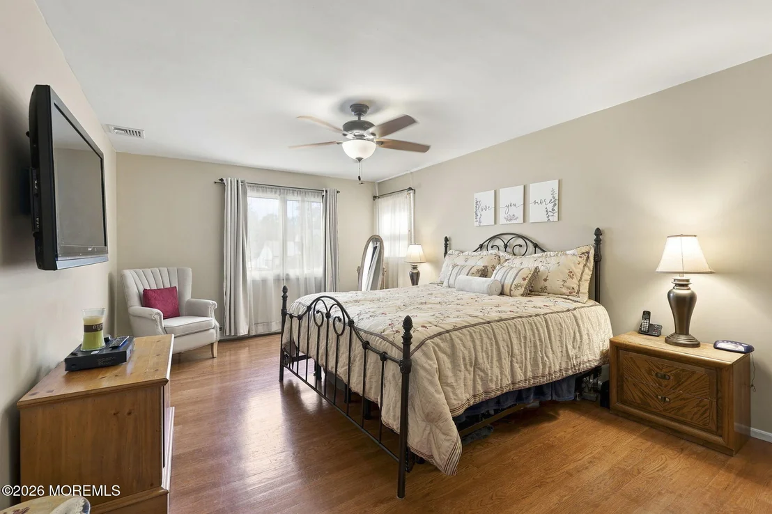 Photo of 6 Grant Road