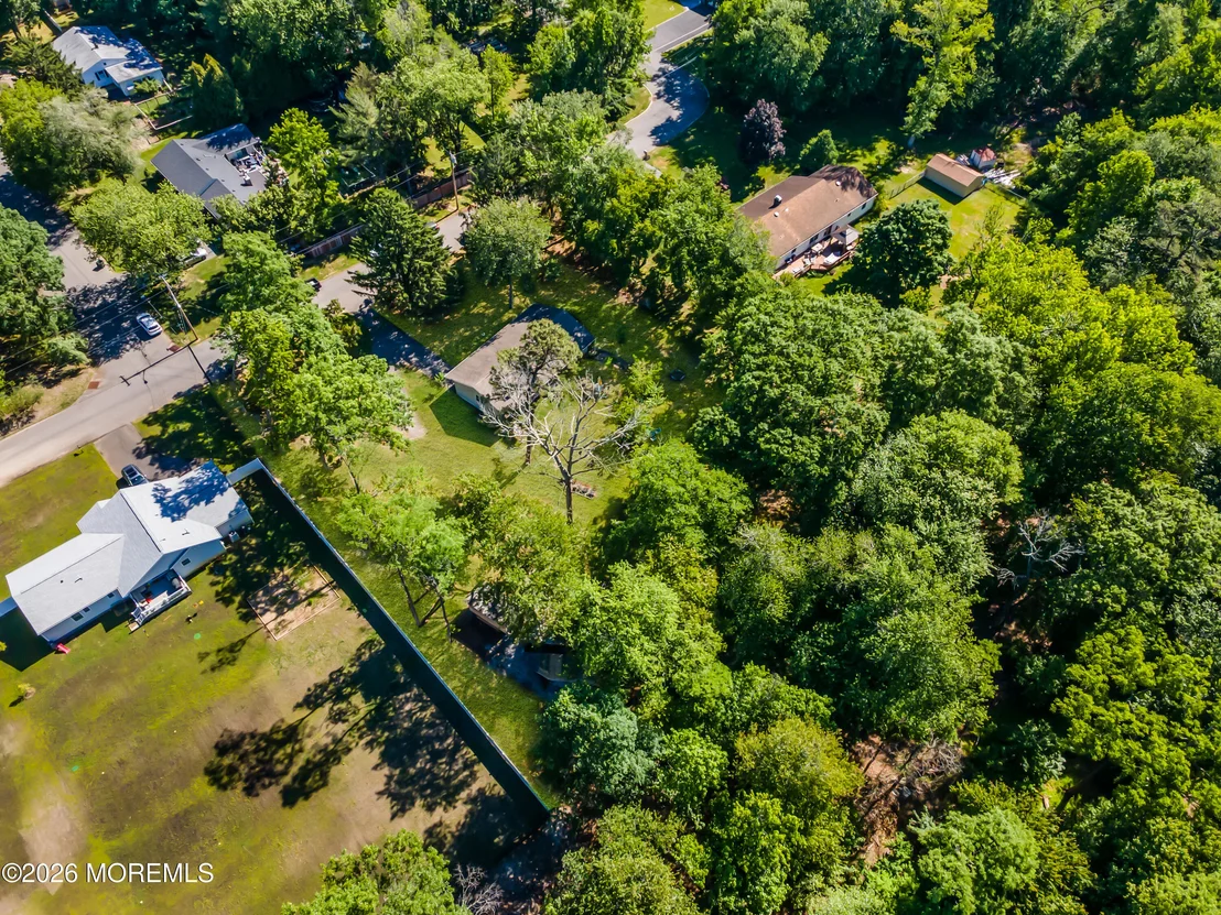 Photo of 416 Oak Tree Road