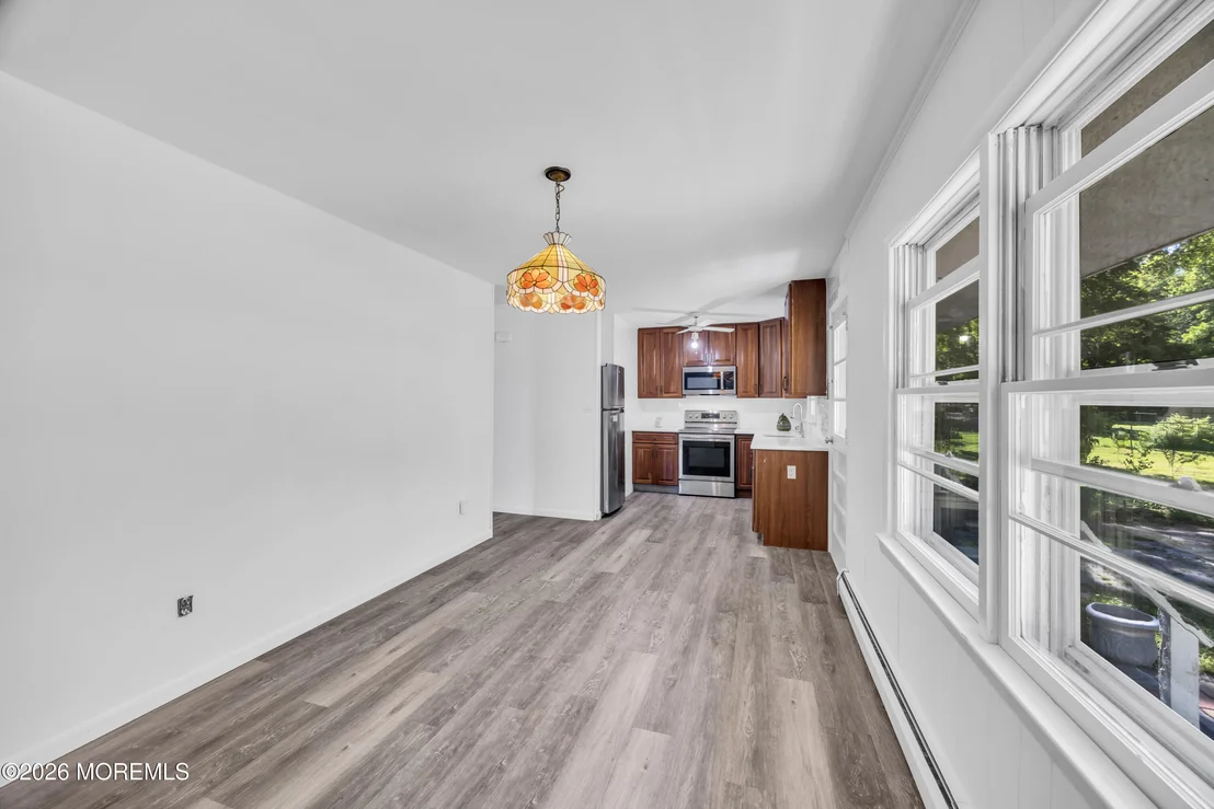Photo of 416 Oak Tree Road