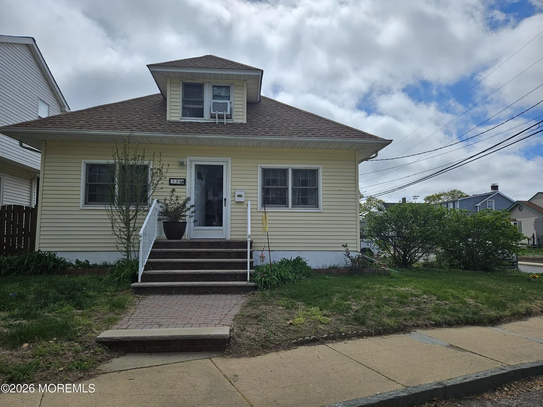 Photo of 38 Walnut Street
