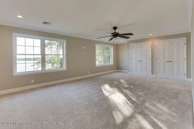Photo of 2567 River Road