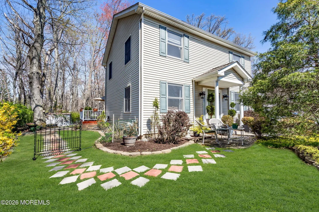Photo of 90 Bear Brook Road