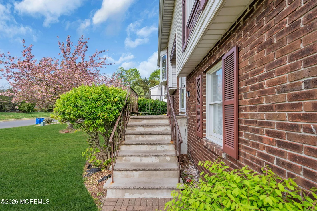Photo of 69 Hickory Hill Road