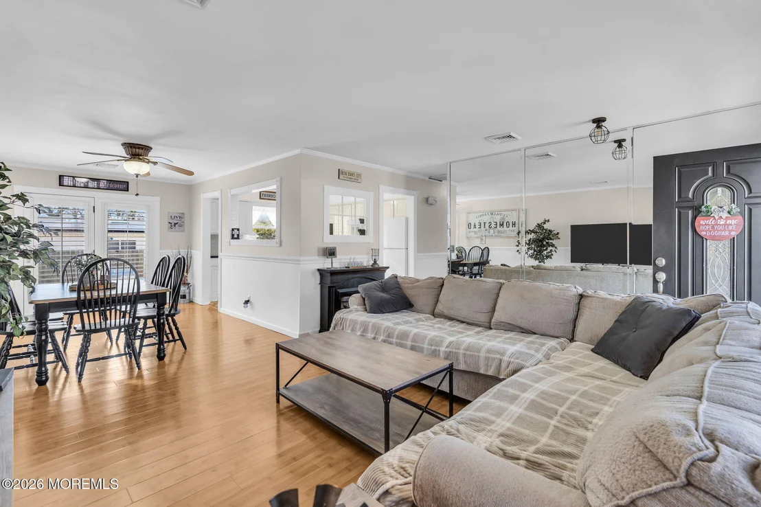 Photo of 363 Constitution Drive