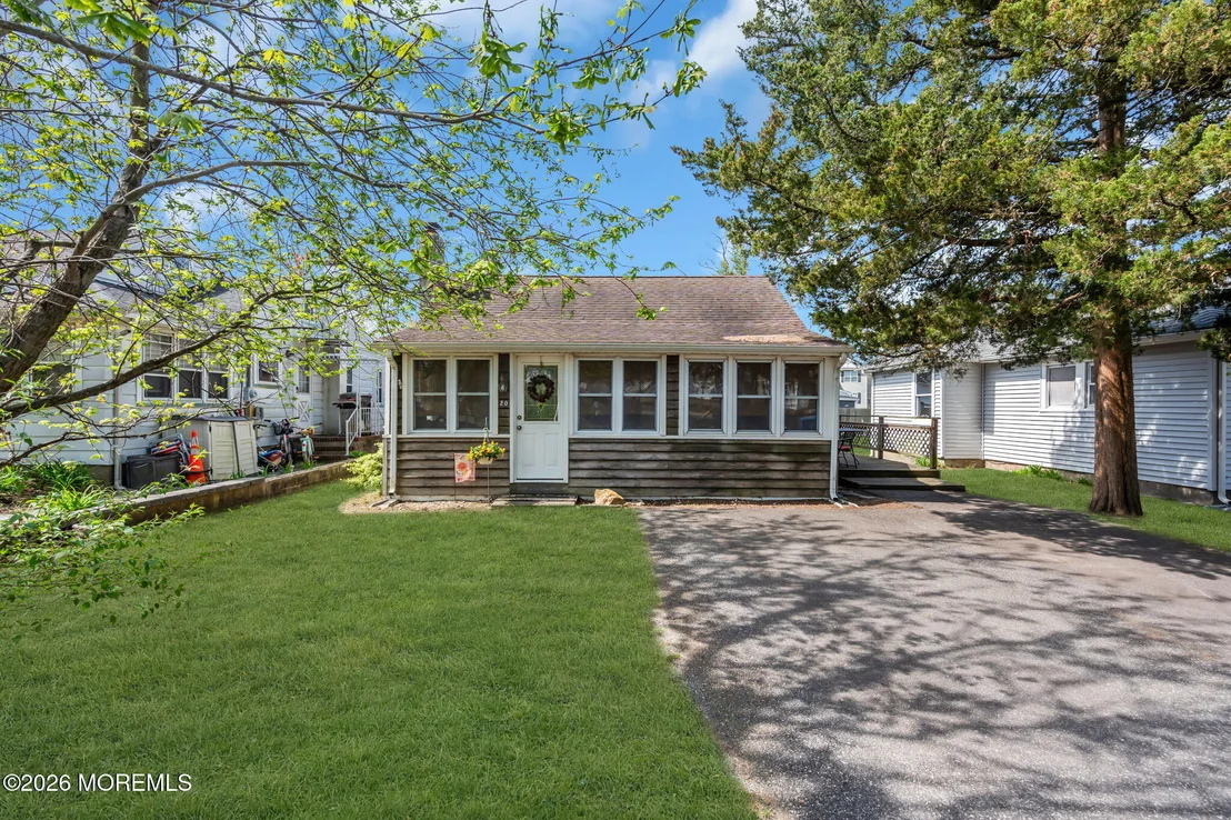 Photo of 20 Pinehurst Road