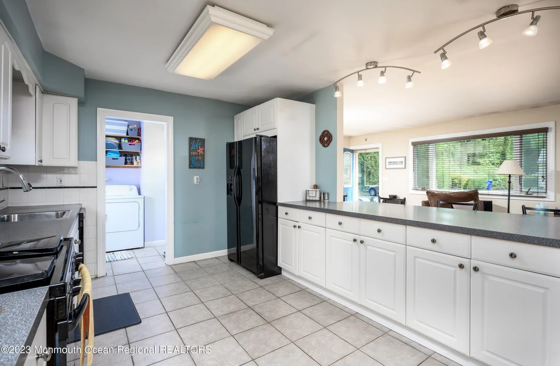 Photo of 425 Harris Avenue