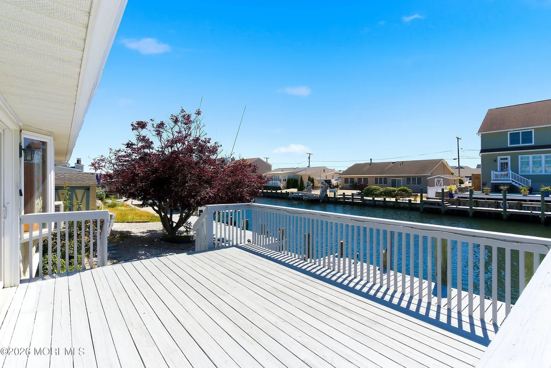 Photo of 832 Forepeak Drive