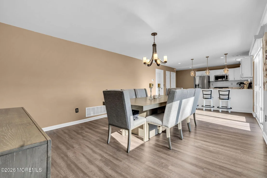 Photo of 15 Eagle Drive
