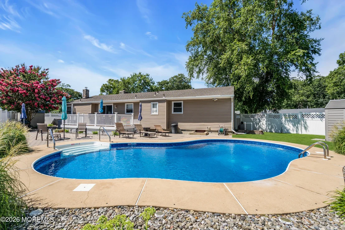 Photo of 421 Leanora Street