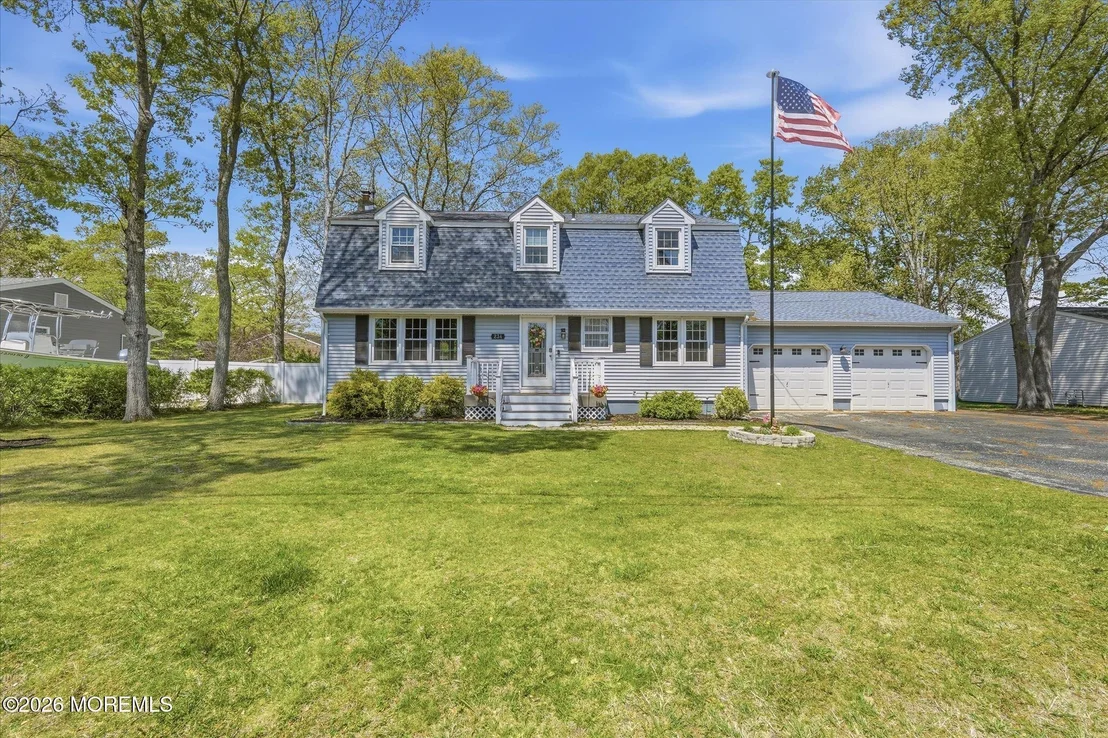 Photo of 234 Spruce Lane