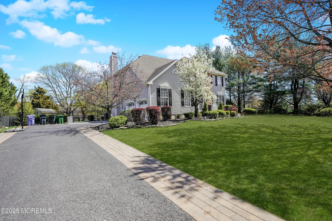 Photo of 1 Pondview Drive