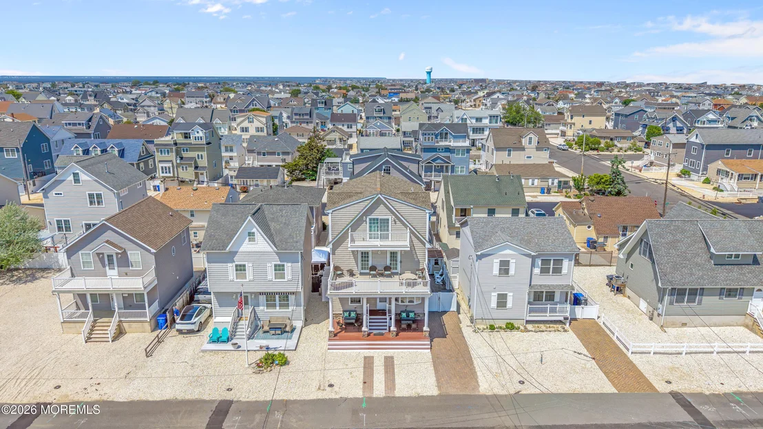 Photo of 222 3rd Avenue