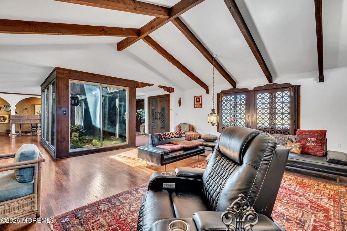 Photo of 6 Surrey Lane