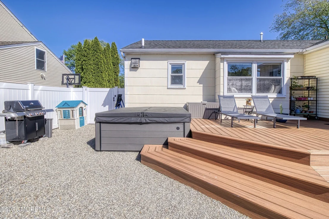 Photo of 105 Cranbury Road
