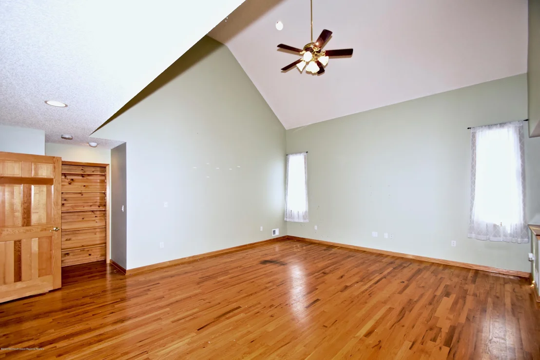 Photo of 1671 Joffre Road