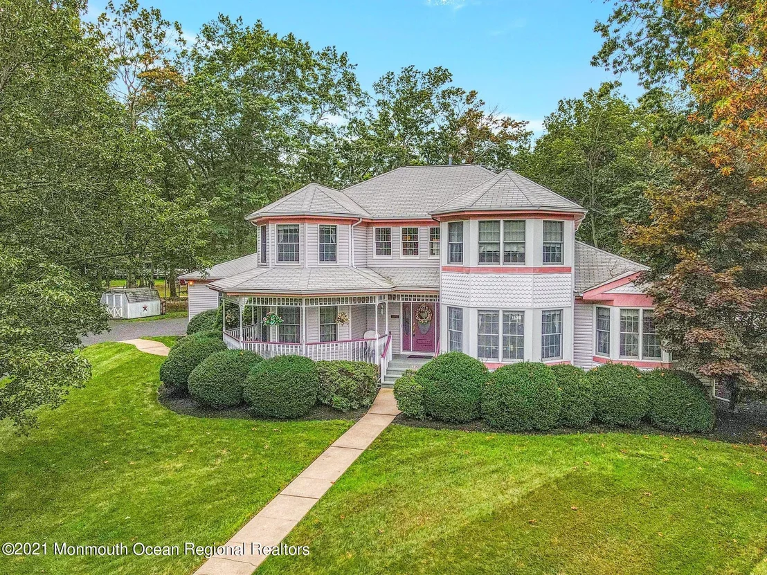Photo of 1982 Leonard Drive