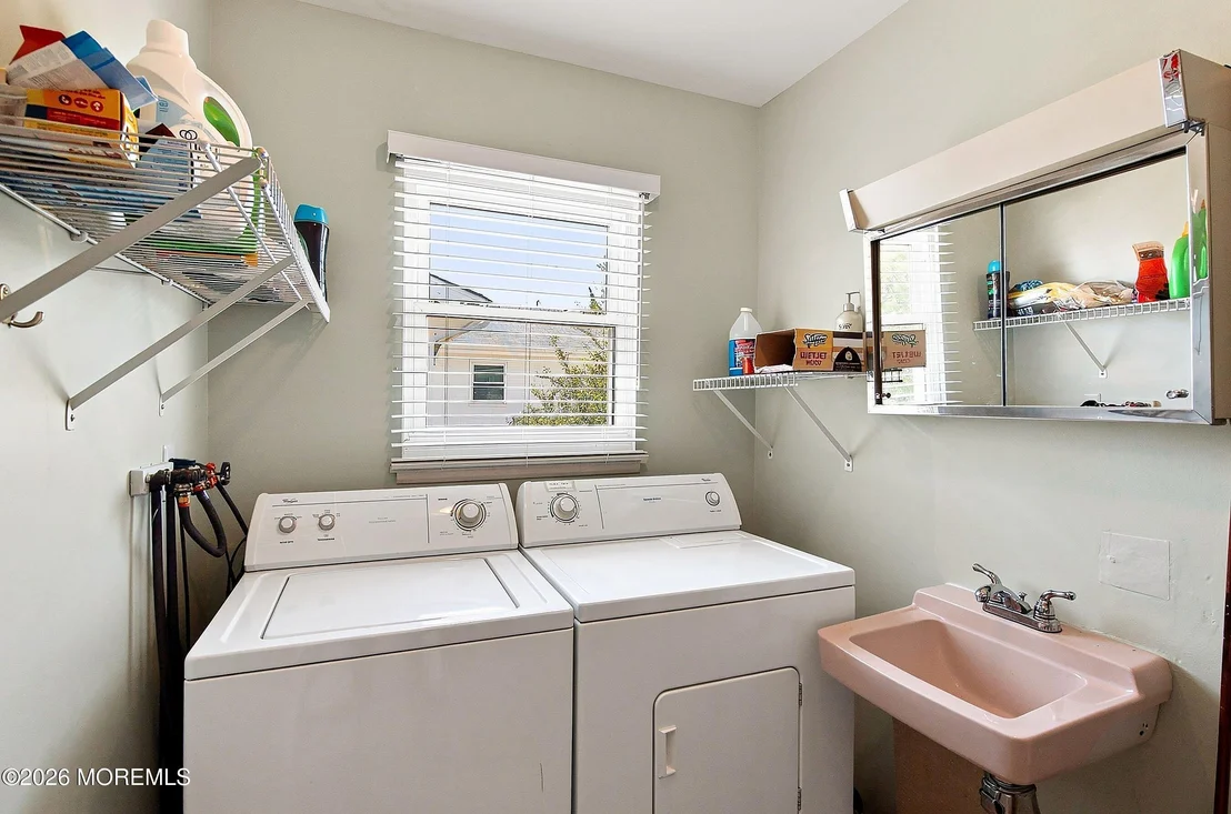 Photo of 216 Montclair Road S