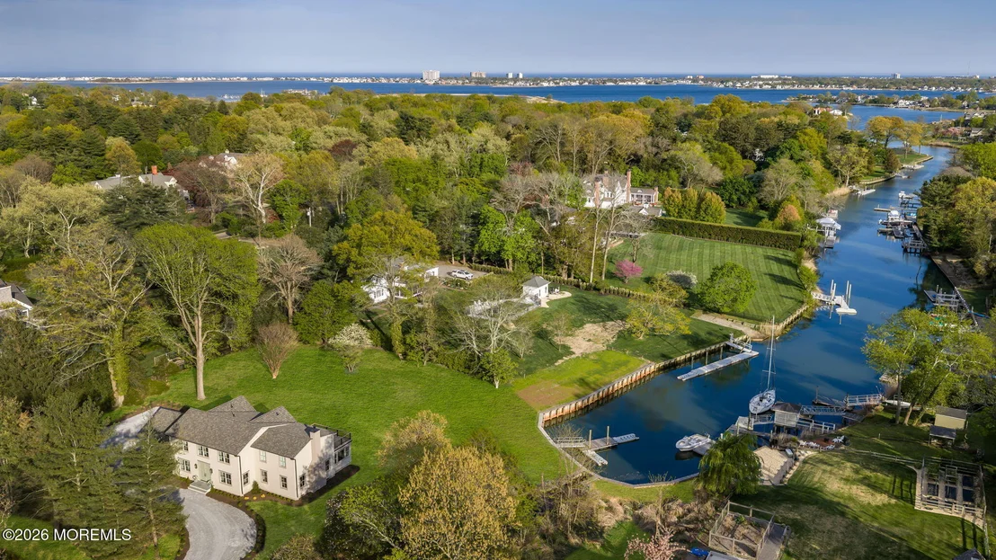 Photo of 181 Rumson Road