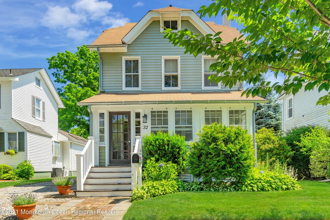 Photo of 32 Marcellus Avenue