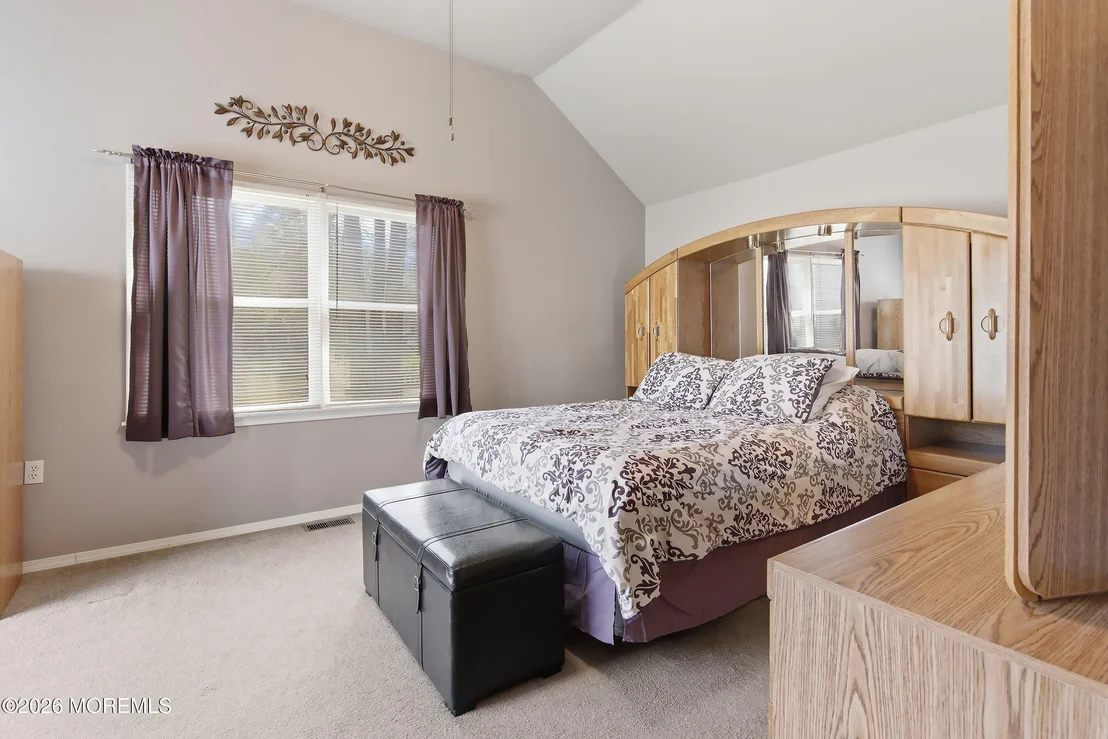 Photo of 101 Foxwood Lane