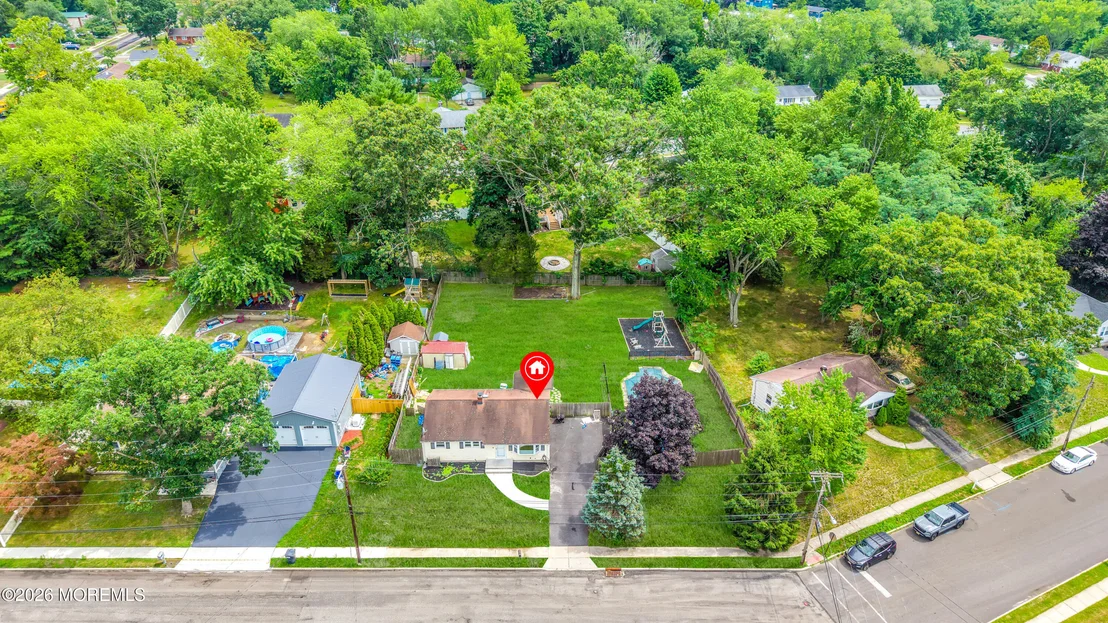 Photo of 11 Lawrence Avenue
