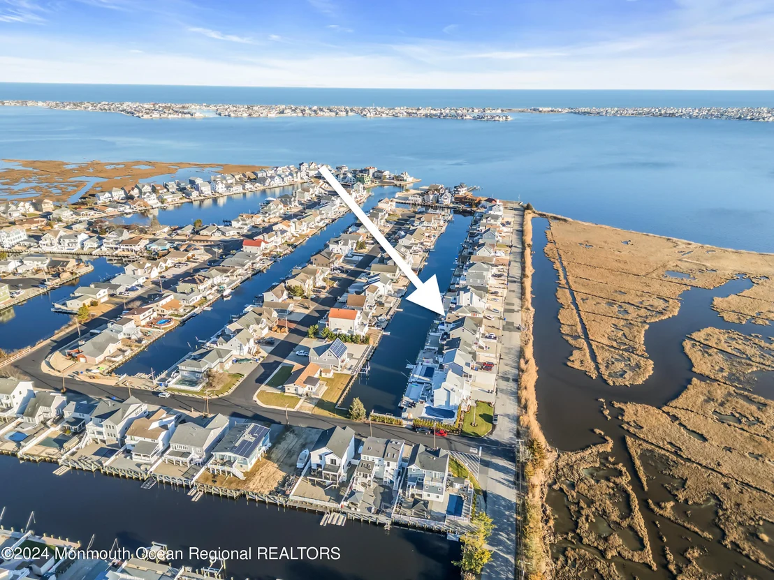 Photo of 106 Saint Lawrence Boulevard