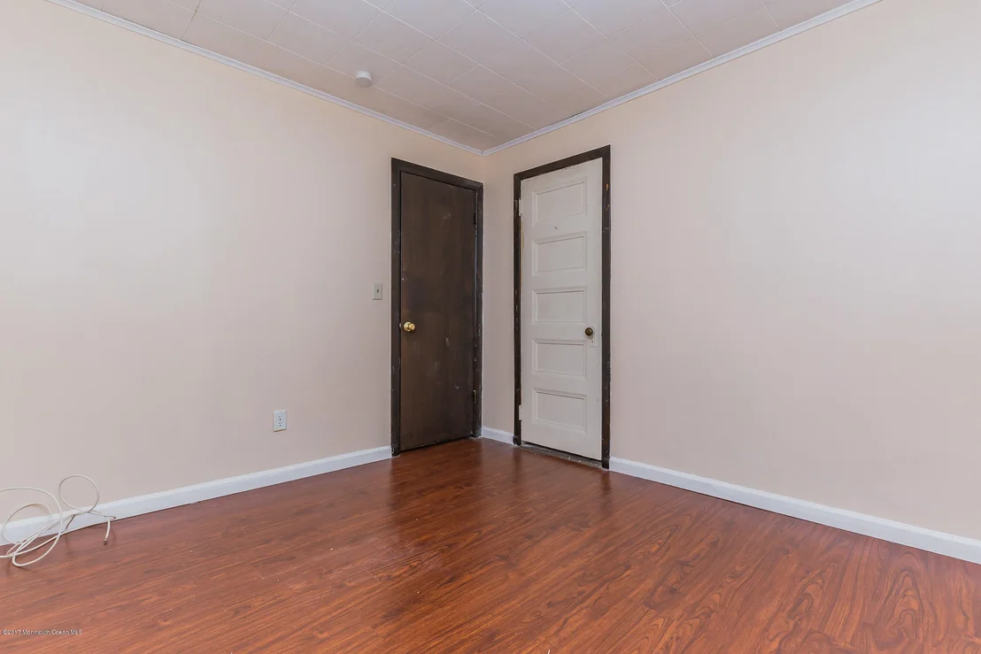Photo of 511 Barber Avenue