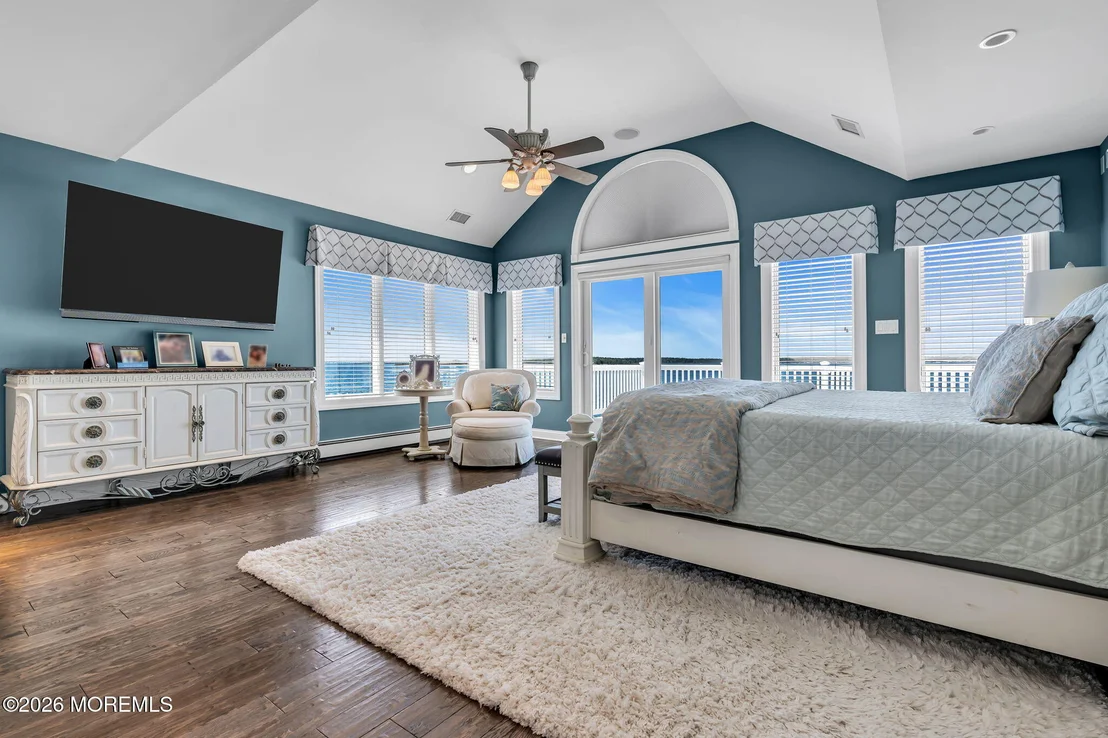 Photo of 531 Bayview Drive