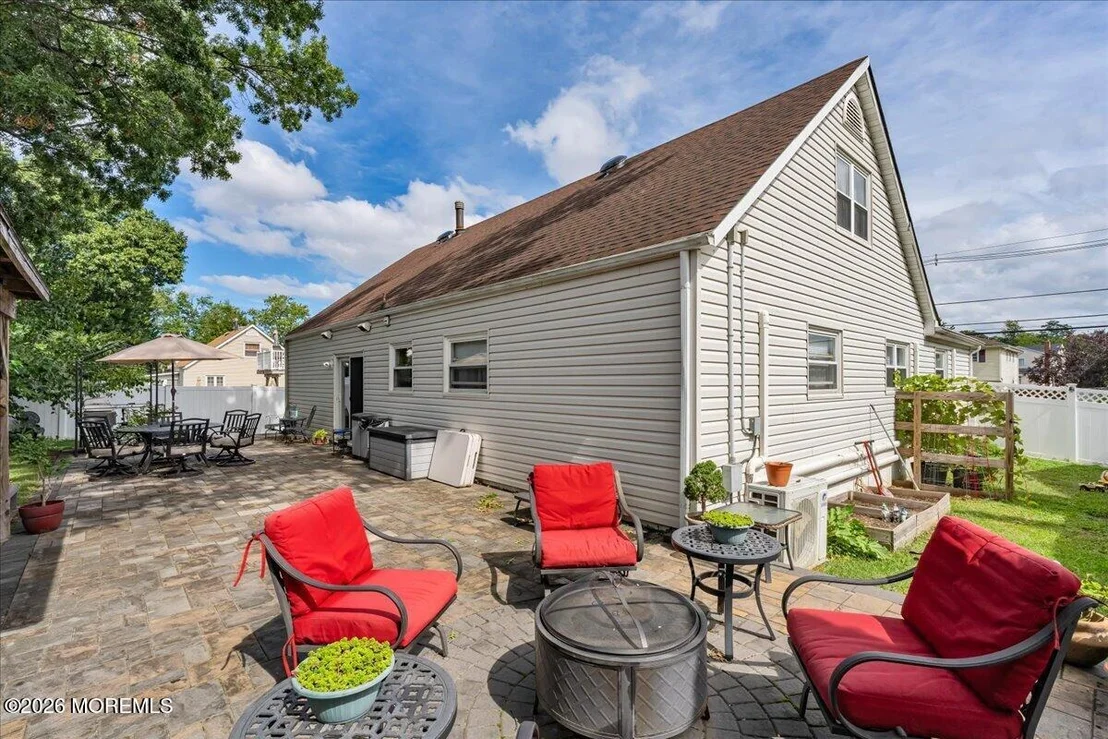 Photo of 48 Cresci Boulevard