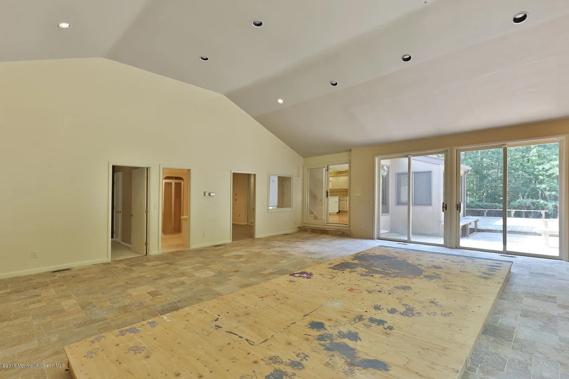 Photo of 2114 Shadowbrook Drive