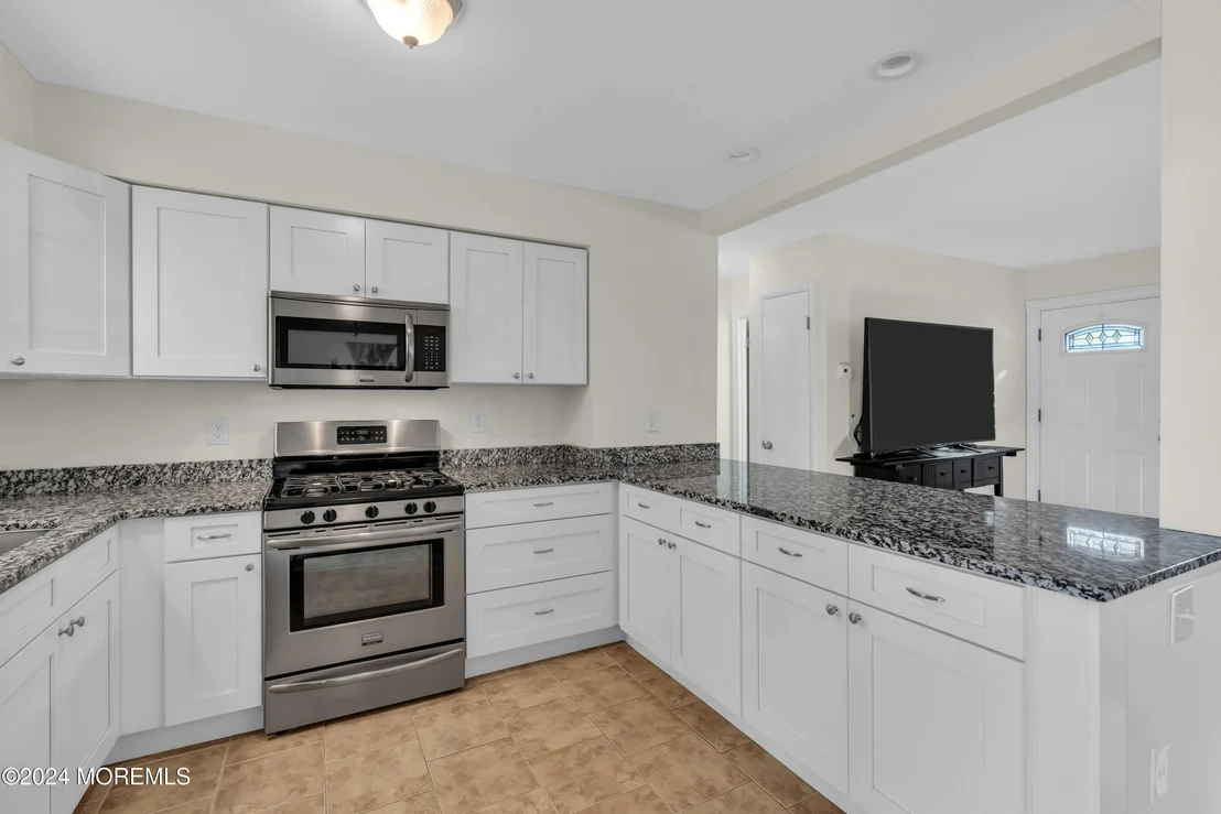 Photo of 512 N Shore Drive