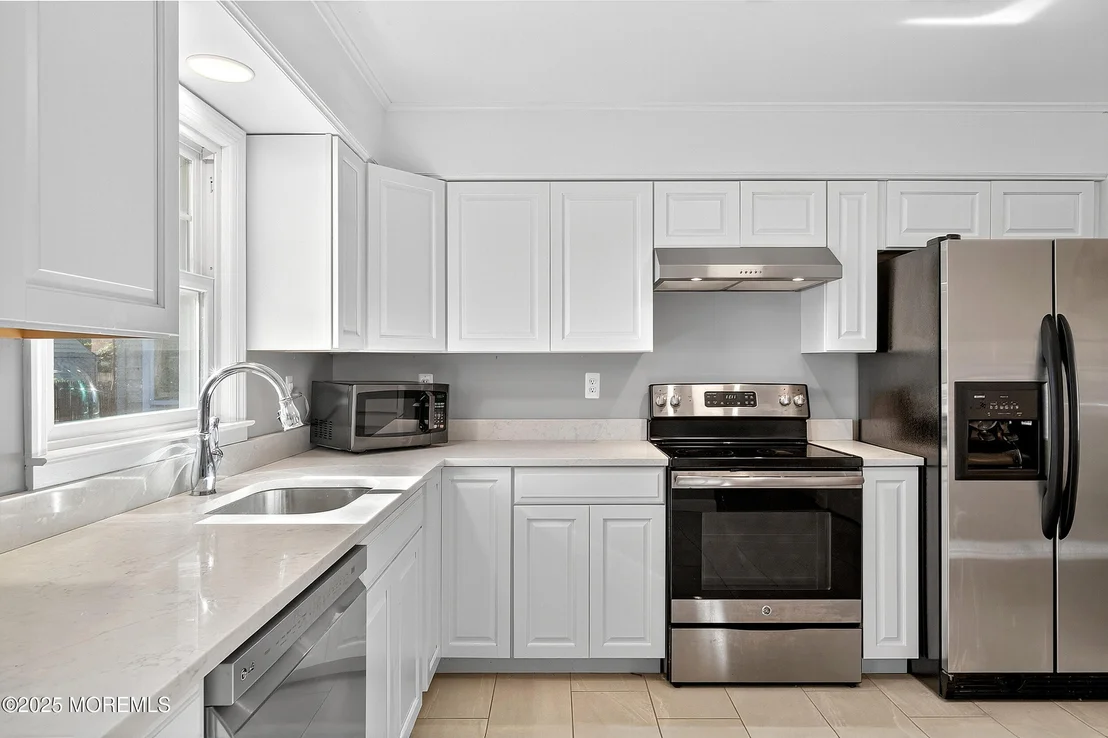 Photo of 7 Sunset Avenue