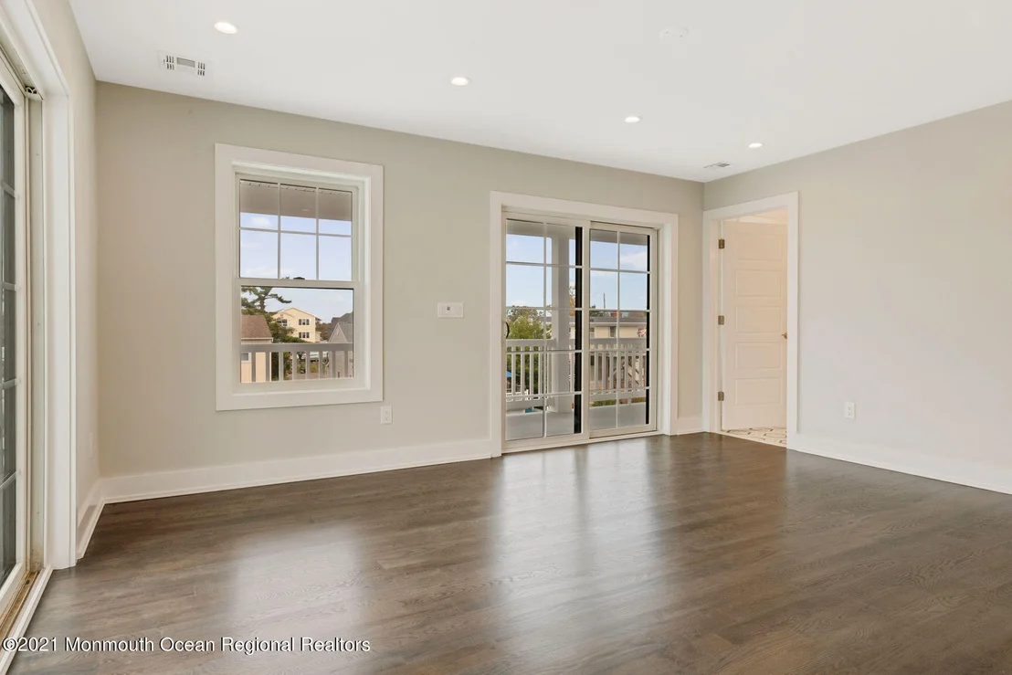 Photo of 114 Shore Drive