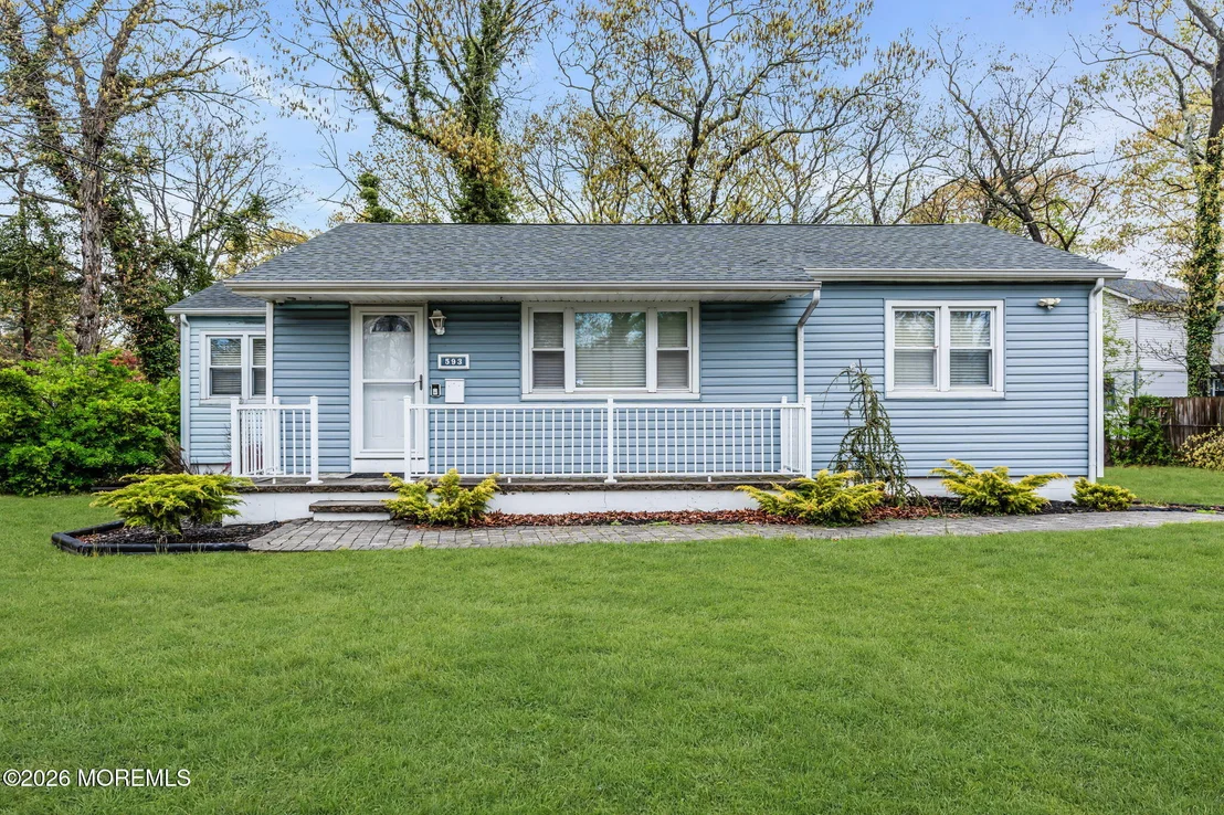 Photo of 593 Beach Plum Road