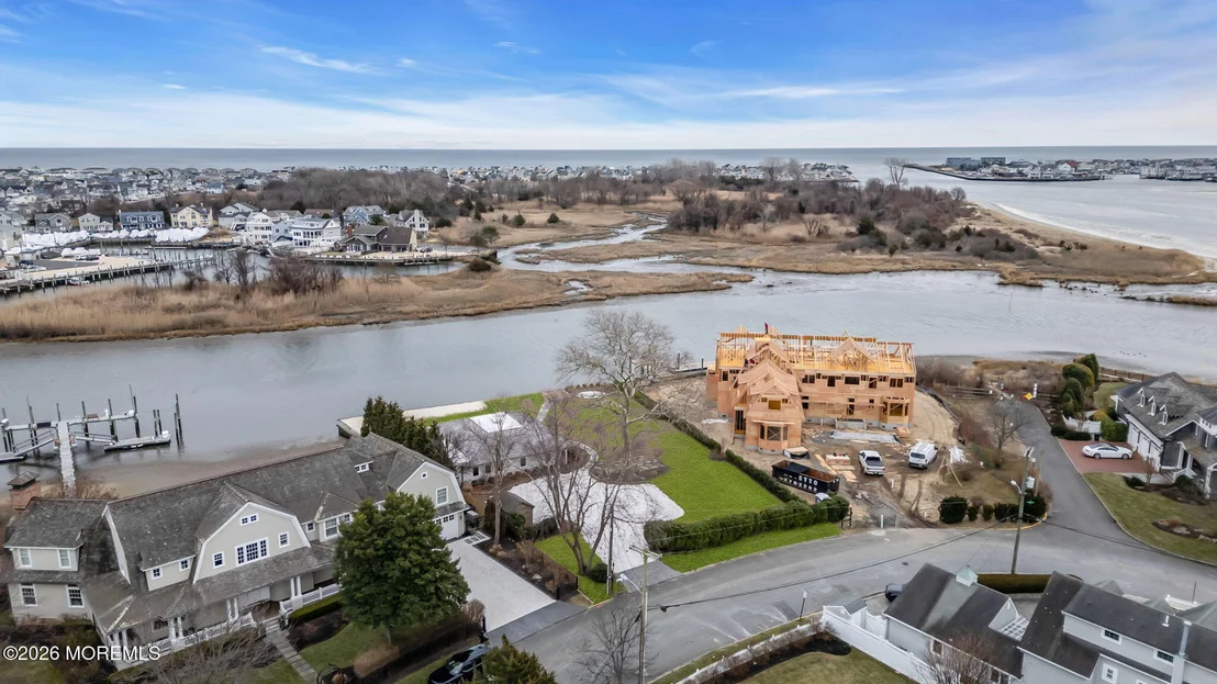 Photo of 22 Crescent Drive