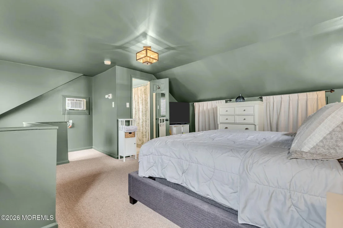 Photo of 82 Clearwater Drive