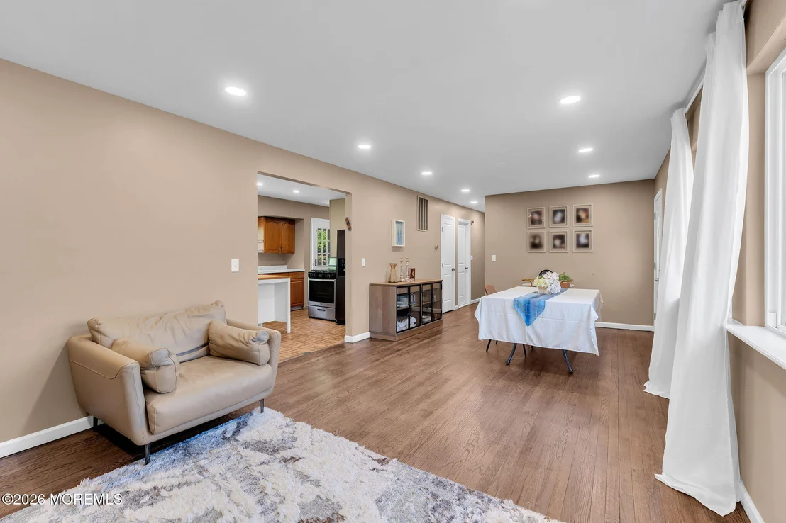 Photo of 43 Redwood Place