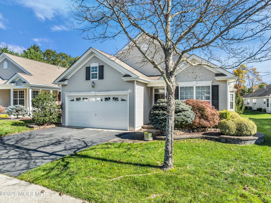 Photo of 178 Huntington Drive