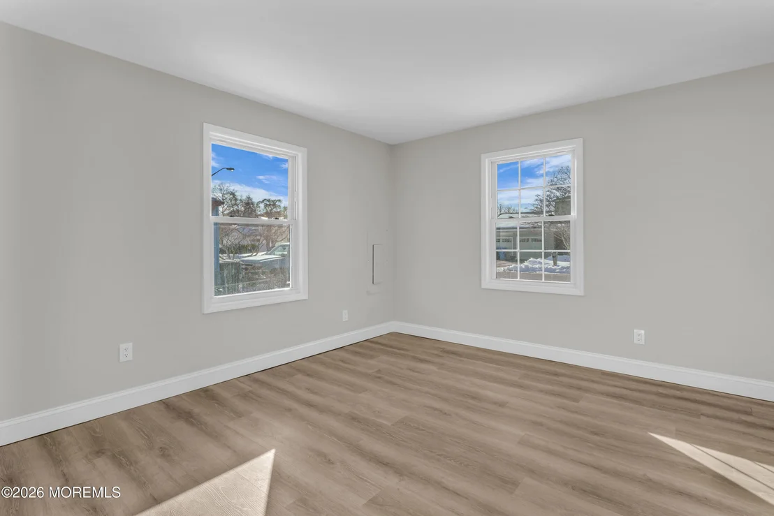 Photo of 213 Hamilton Drive