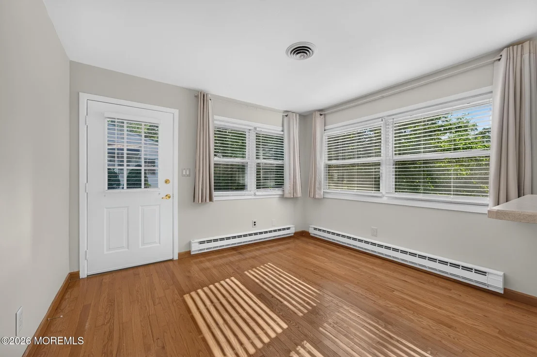 Photo of 11 Kentucky Way