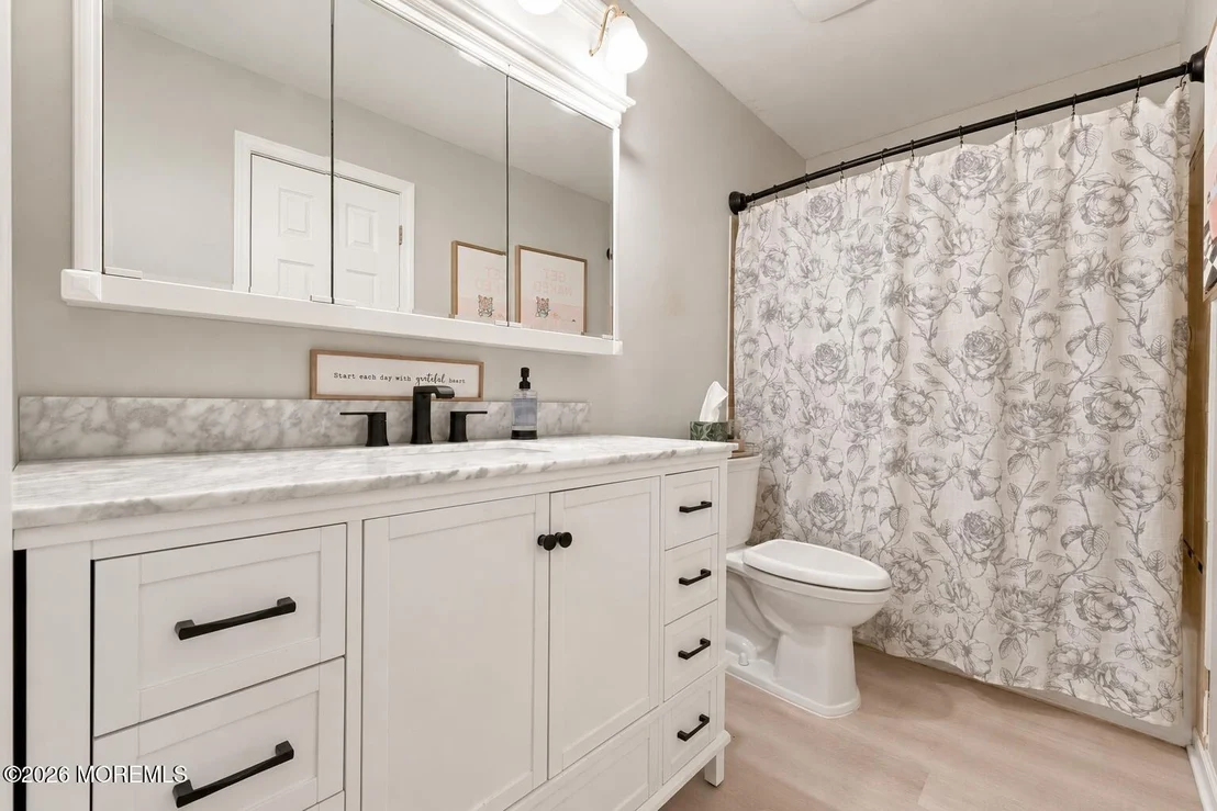 Photo of 28 Aspen Circle