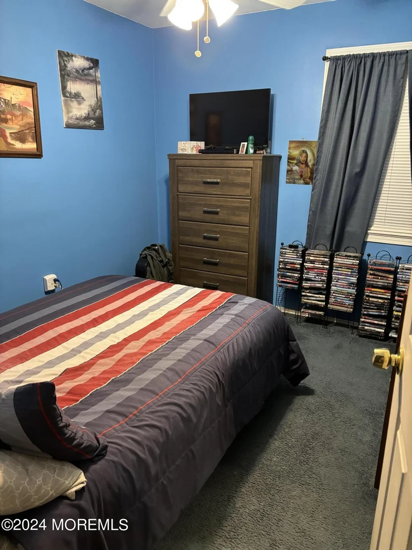 Photo of 412 Lawrence Drive