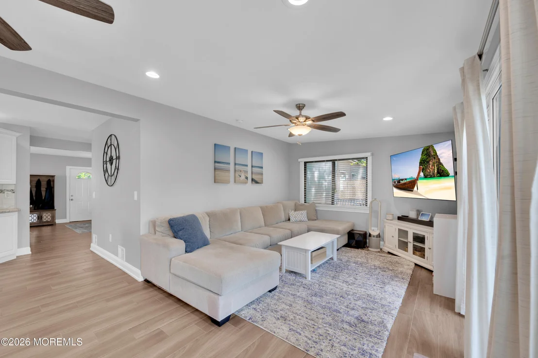 Photo of 741 Manor Drive